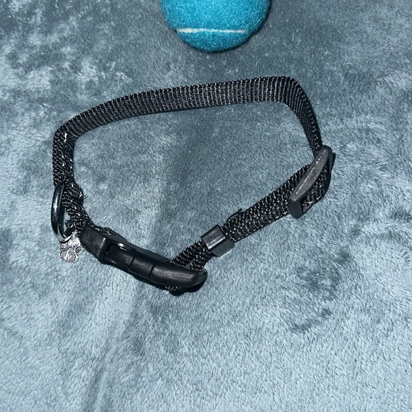 Black reflective stripes small dog collar with paw 🐾 charm and toy ball New - Picture 4 of 5